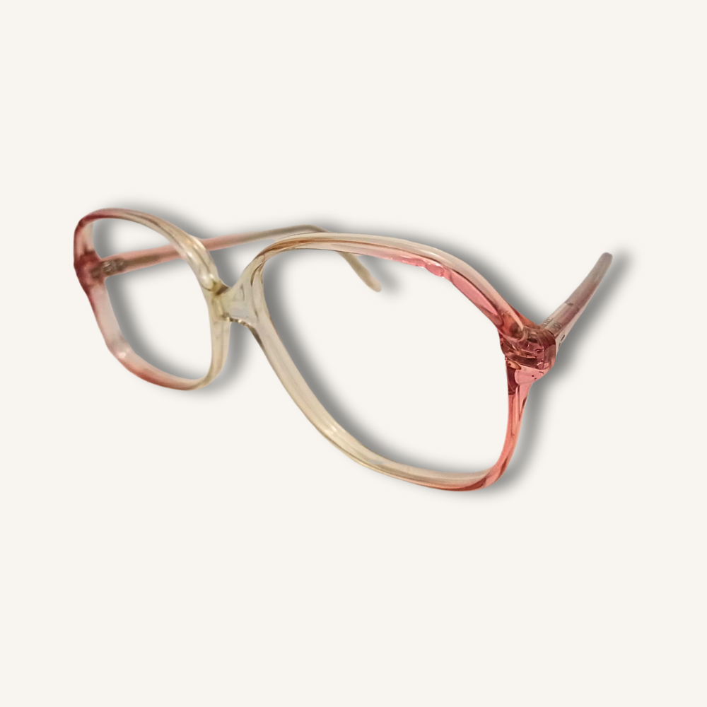 Gafas monturas vintage originales, modelo exclusivo El secreto de Adaline. Sólo 1 unidad disponible. Añade elegancia y distinción única a tu estilo.