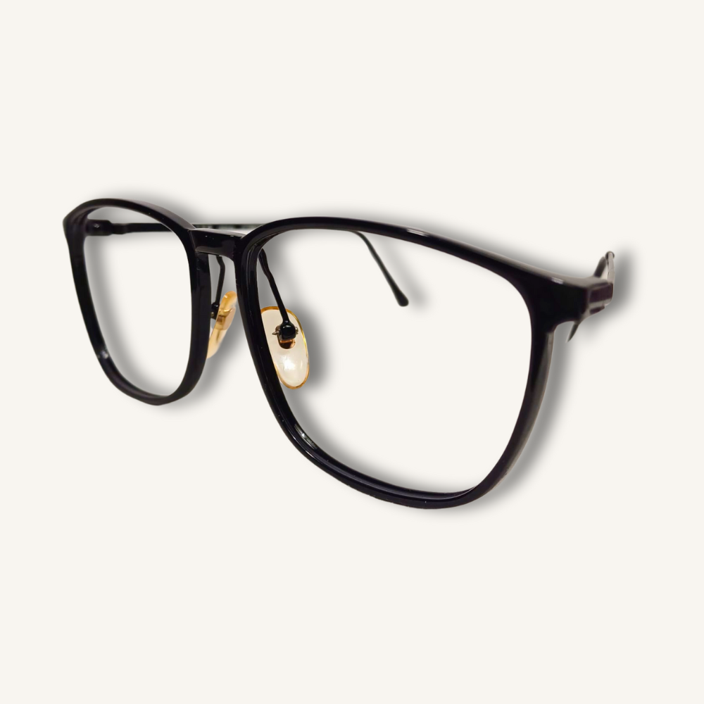 Gafas monturas vintage originales ROYAL INTERNATIONAL, modelo exclusivo Ocean´s eleven. Sólo 1 unidad disponible. Añade elegancia única a tu estilo.