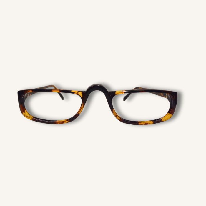 Gafas monturas retro vintage lectura, modelo exclusivo El club de los emperadores. Sólo 1 unidad disponible. Añade distinción única a tu estilo.