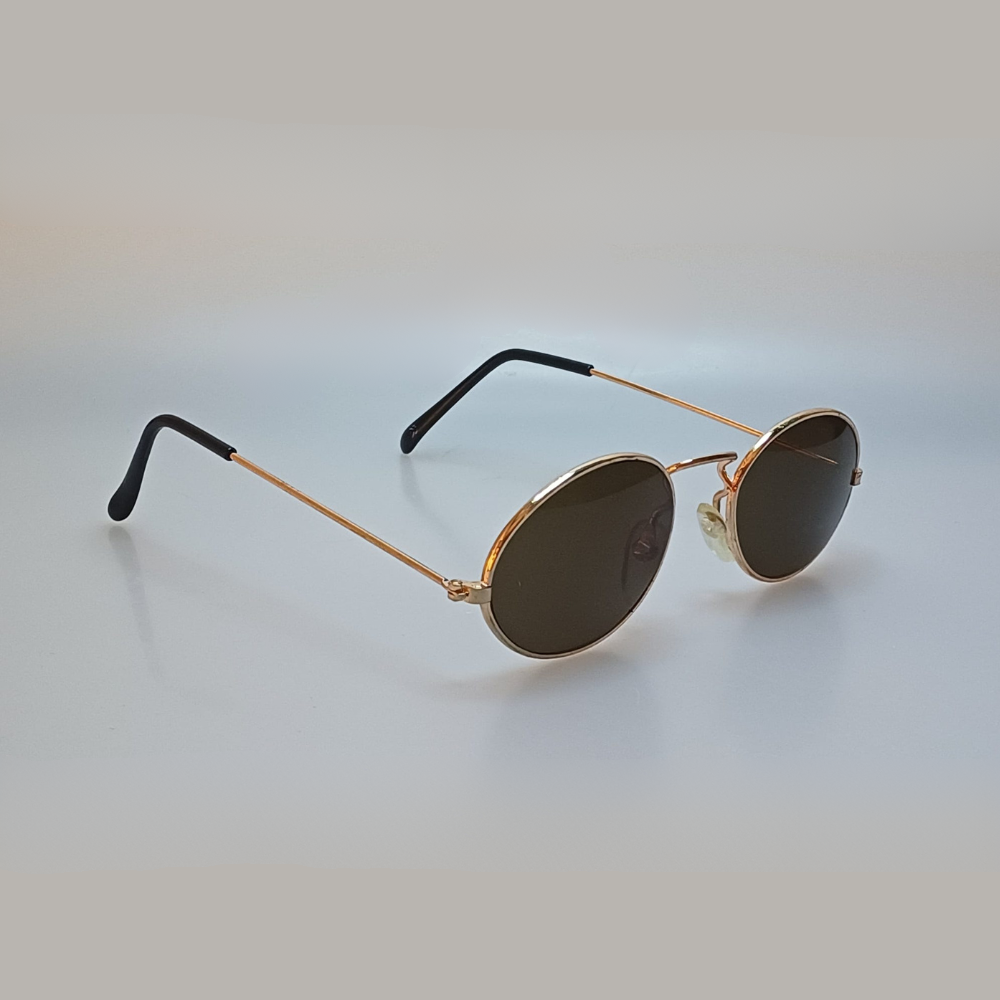 Gafas de sol vintage originales, modelo exclusivo El dorado. Sólo 2 unidades disponibles. Añade elegancia y distinción única a tu estilo.
