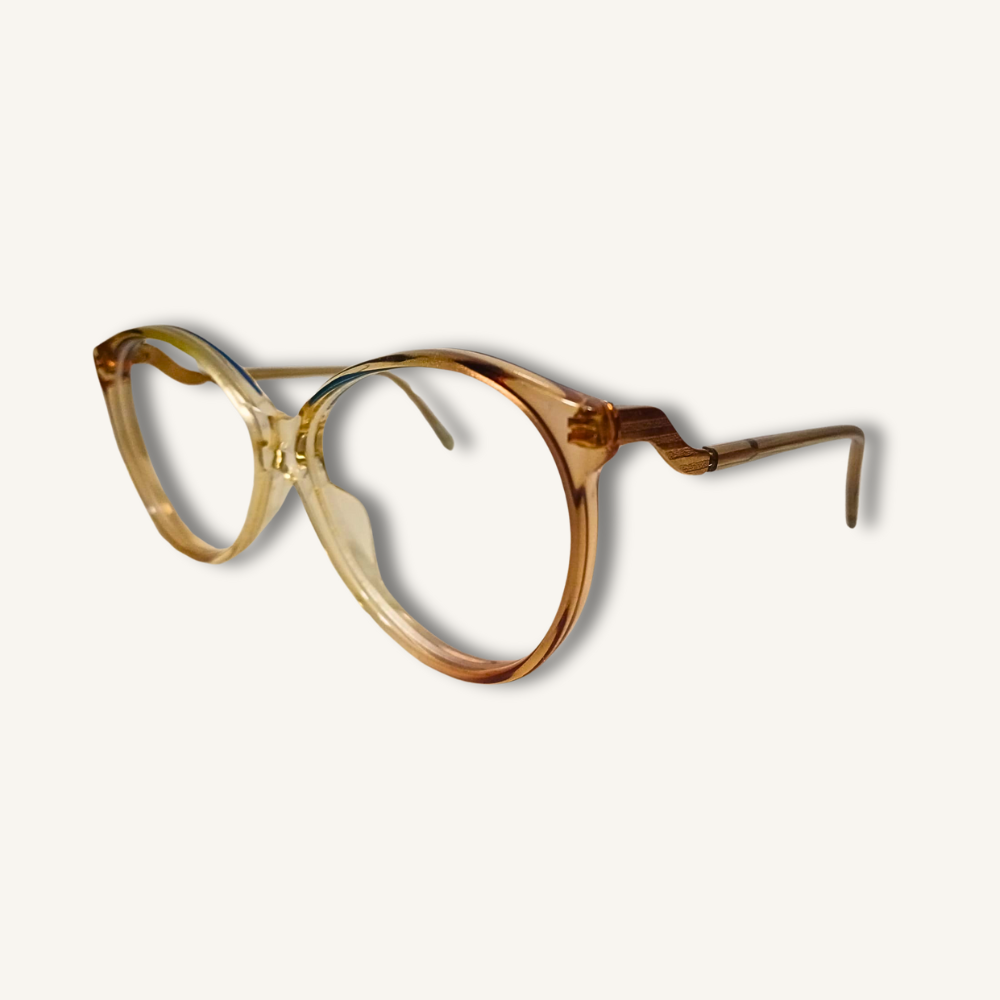 Gafas vintage Madame butterfly - 205 Gafas monturas vintage originales, modelo exclusivo Madame Butterfly. Sólo 1 unidad disponible. Añade elegancia y distinción única a tu estilo.