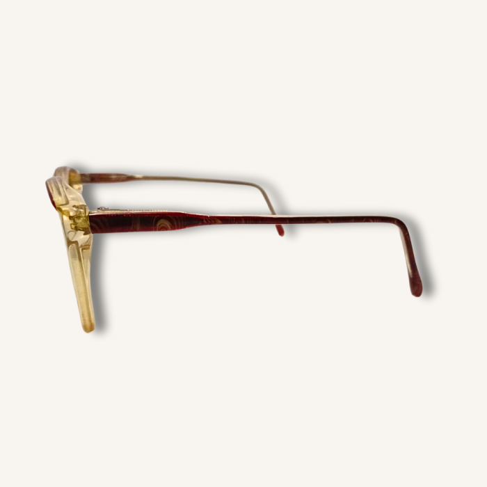 Gafas monturas vintage originales, modelo exclusivo La delgada línea roja. Sólo 1 unidad disponible. Añade elegancia y distinción única a tu estilo.