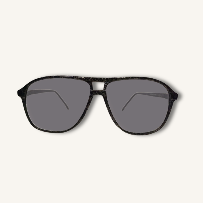 Gafas monturas vintage originales, modelo Los señores del acero. sólo 1 unidad disponible. Añade autenticidad y personalidad única a tu estilo.