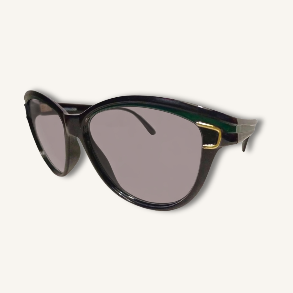 Gafas monturas vintage originales, modelo exclusivo El concierto. Sólo 1 unidad disponible. Añade elegancia y distinción única a tu estilo.