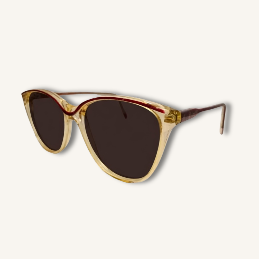 Gafas monturas vintage originales, modelo exclusivo La delgada línea roja. Sólo 1 unidad disponible. Añade elegancia y distinción única a tu estilo.