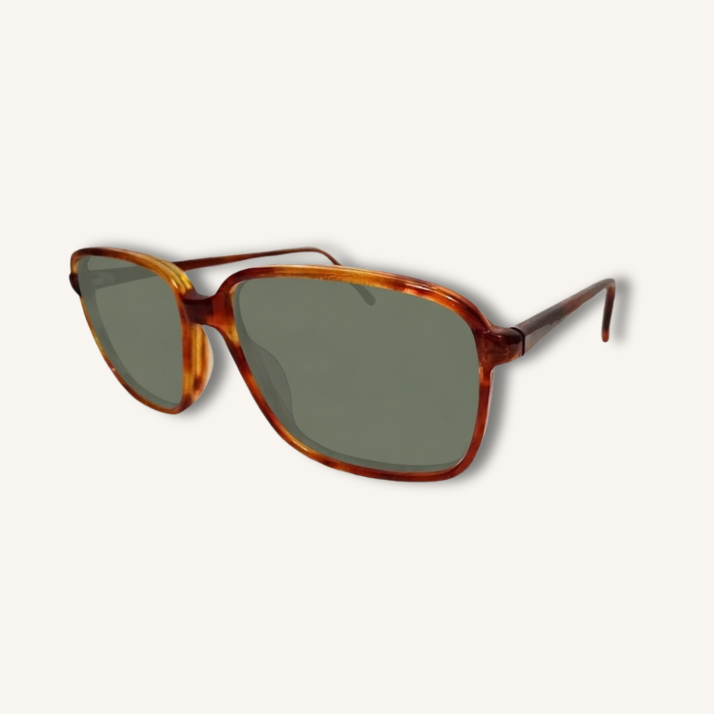 Gafas vintage Paterson - 150 suspicius green-grey Gafas monturas vintage originales, modelo exclusivo Paterson. Sólo 1 unidad disponible. Añade autenticidad y personalidad única a tu estilo.
